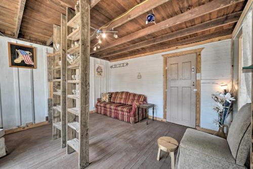Pet-Friendly Harper Farmhouse with Large Deck! in Harper, USA