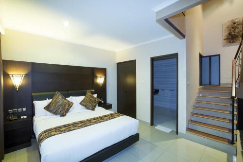 フラミンゴ デワタ ヴィラ9