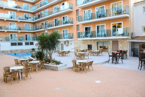 Hotel Costa Mediterraneo - image 7