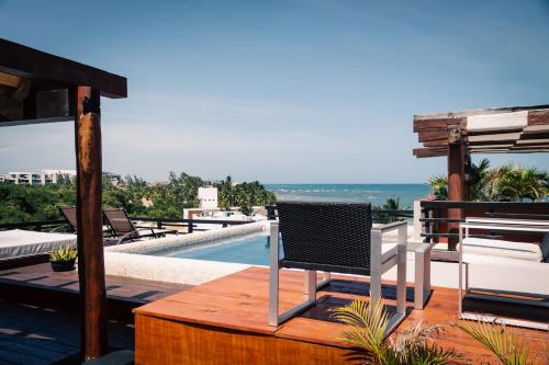 Aldea Thai Beachfront Condos