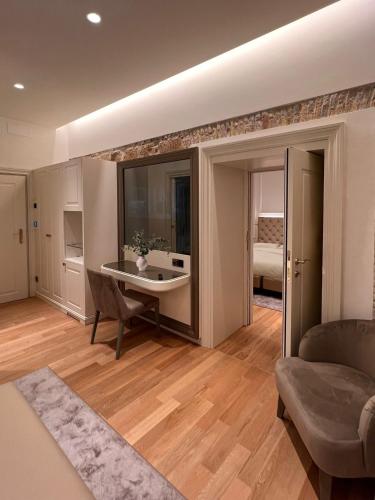 Martina Suites - image 7