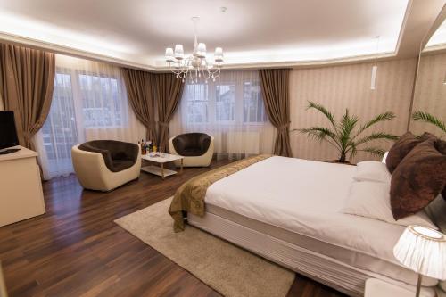 Superior Double Room with Balcony