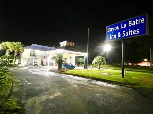 Bayou Inn & Suites