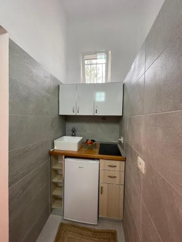 virtuve, Skrapari Studio Apartment in Corovode