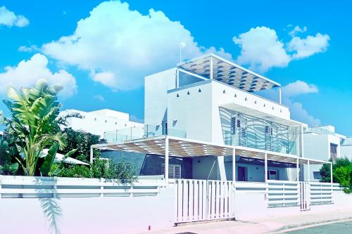 Nissini Shell, 3 bedroom villa with private pool at Nissi Beach Ayia Napa