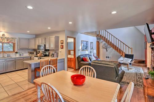 Pet-Friendly Tobyhanna Home with Dock and Lake Views! in Tobyhanna, USA