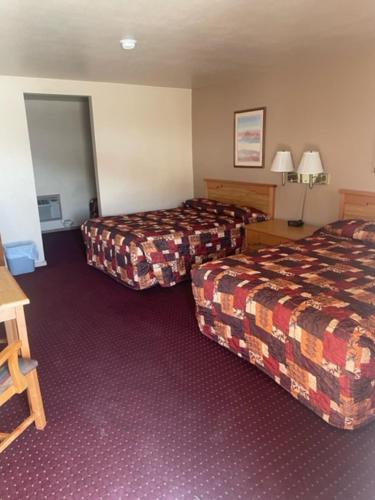 Artesia Inn- No Service Fees