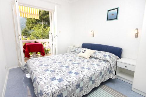 Double Room with Balcony and Sea View room in Double Room Zivogosce - Porat 2733a