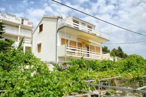  Apartments by the sea Stanici, Omis - 2765 in Omiš