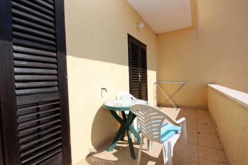 Apartments with a parking space Hvar - 3229 - image 11
