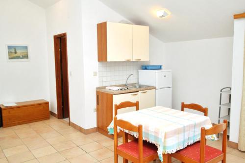 Apartments by the sea Rtina - Miletici Zadar - 3257 - image 7