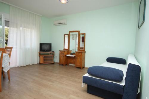 Apartment Petrcane 3300b - image 5