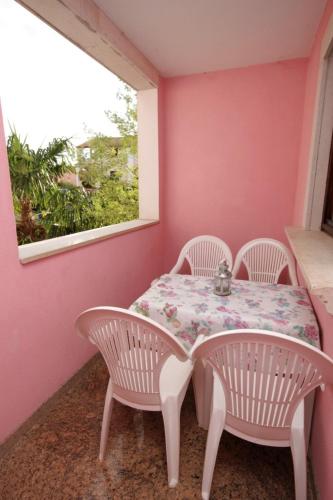 Family friendly apartments with a swimming pool Rovinj - 3394 - image 5