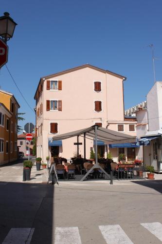  Apartments by the sea Novigrad - 3349 in Novigrad