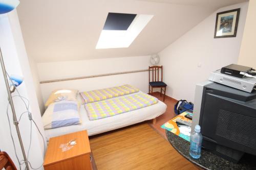 Apartment Povljana 3316g - main image