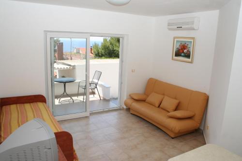 One-Bedroom Apartment with Terrace and Sea View