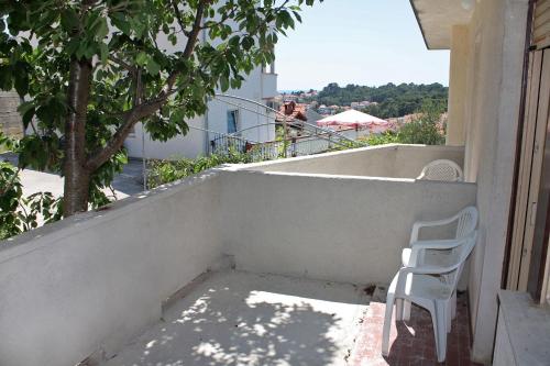 Apartments and rooms with parking space Palit, Rab - 3195