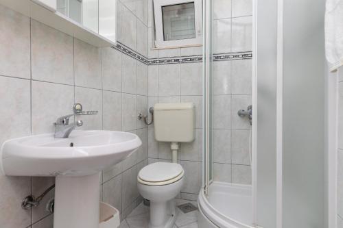 Apartment Mimice 2805b - image 8
