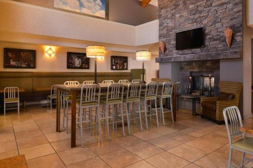 Baymont Inn & Suites by Wyndham Tempe University/Phoenix in Tempe North ASU