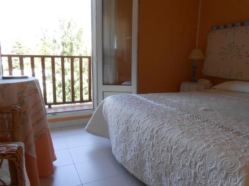 Hostal Burgos in Torrecaballeros