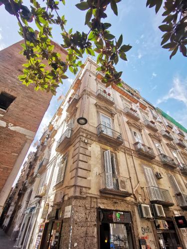 Exterior view, Hotel Neapolis near Via dei Tribunali