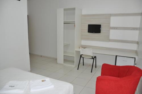 Hotel Ryad Express Hotel Ryad Express is perfectly located for both business and leisure guests in Sao Luis. Both business travelers and tourists can enjoy the hotels facilities and services. Free Wi-Fi in all rooms, 2