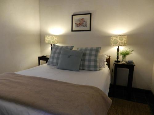 1 queen bed
