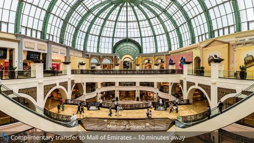 Grand Cosmopolitan Hotel - image 13