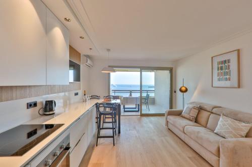 CENTER BAY, Juan-les-Pins (fotografie 10)