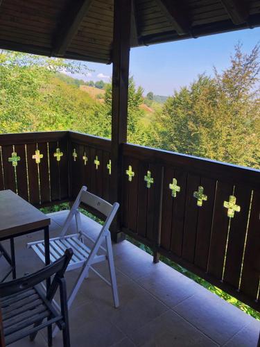 Zlatibor Vila Janjić (Zlatibor Vila Janjic) in คารัวลา