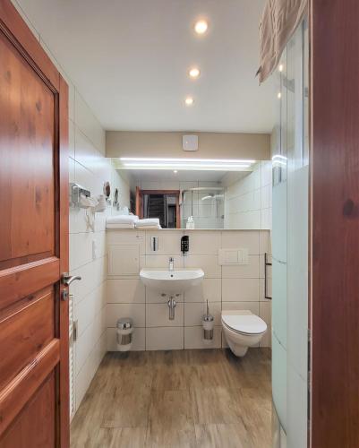 Apartment - Split Level image 3