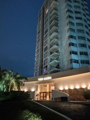 Elegante apto a metros del Shopping 2 dorm in Aidy Grill