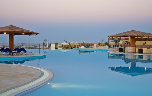 Basen, The Three Corners Fayrouz Plaza Beach Resort in Qesm Marsa Alam