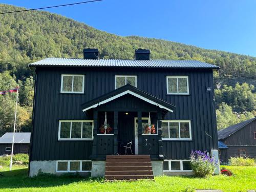 Nørdre-Repp - Accommodation - Boverdalen