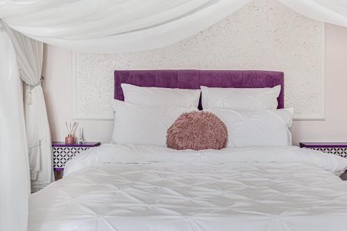 ARI Purple Studio with Free Parking