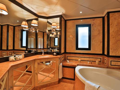 Dom Pedro Lisboa - image 3