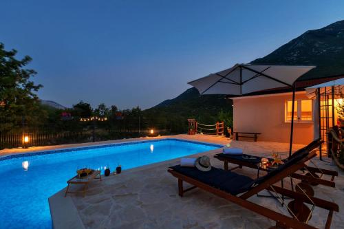 Viesnīcas āriene, Villa Melita - Heated pool, Speed Internet within Nature Park in Zupa