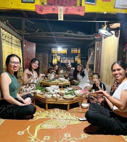 Hoang Cong Ban Gioc Homestay in Lung Miau