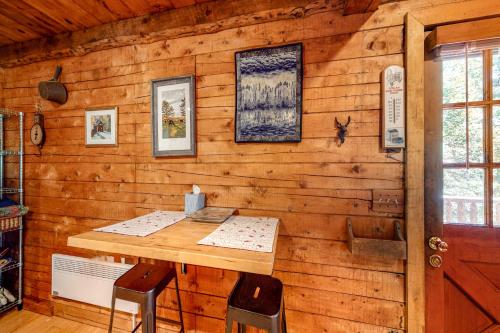 Birchside Cabin in the Woods photo 3