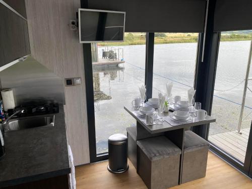 Couston Lakes Resorts in Bathgate