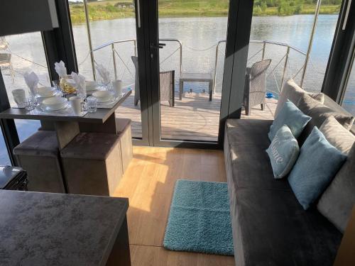 Couston Lakes Resorts in Bathgate