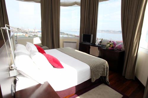 Hotel URH Oriol's Palace