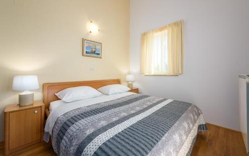 Family friendly apartments with a swimming pool Basanija, Umag - 3402