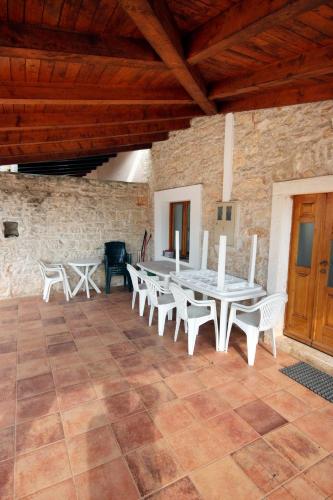 Family friendly house with a swimming pool Orihi Central Istria - Sredisnja Istra - 3415 - image 9