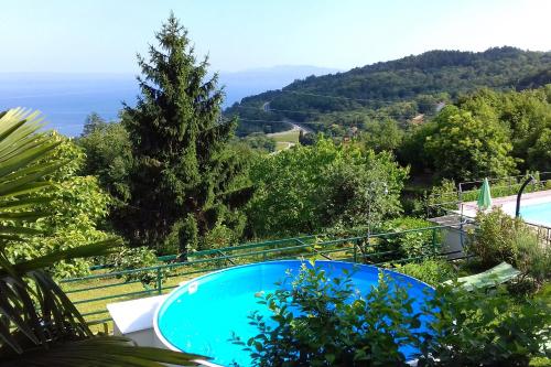 Family friendly house with a swimming pool Veprinac, Opatija - 3447 in เวปรินัซ