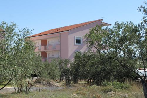  Apartments with a parking space Kraj, Pasman - 3459 in Tkon