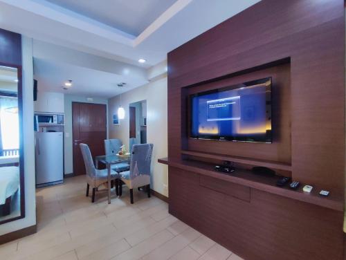 TWO PALMTREE VILLAS NEWPORT BOULEVARD NEAR NAIA 3 PASAY CITY, Manila (fotografie 6)