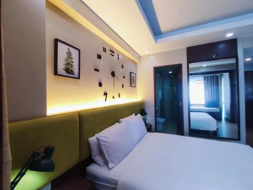 TWO PALMTREE VILLAS NEWPORT BOULEVARD NEAR NAIA 3 PASAY CITY, Manila (fotografie 5)