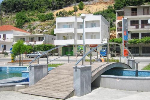  Apartments with WiFi Omis - 4654 in Omiš