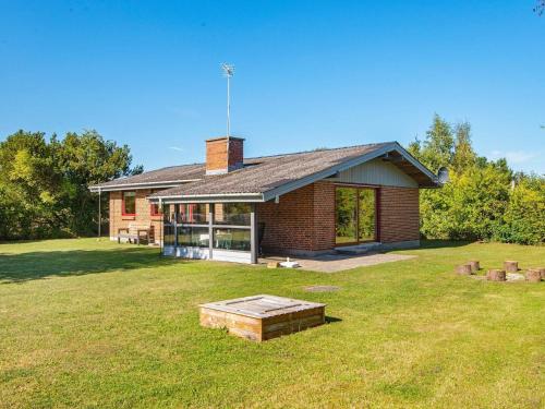  Holiday Home Strandskadevej, Pension in Ørsted bei Allestrup